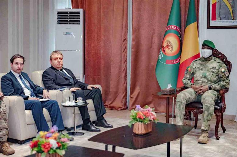 Goita meeting the Russian ambassador, Igor Gromyko