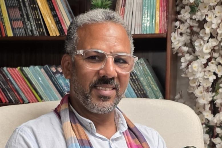 الكاتب محمد الطاهر