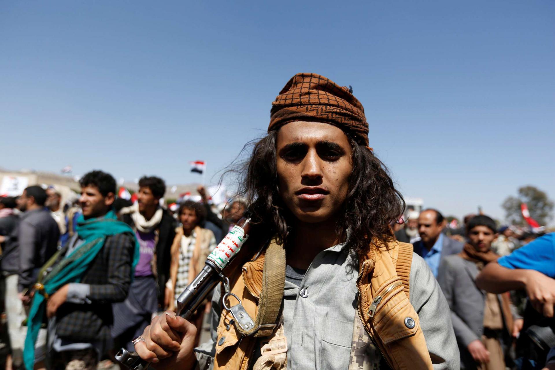 الحوثيون يفاوضون تحت الضغط العسكري