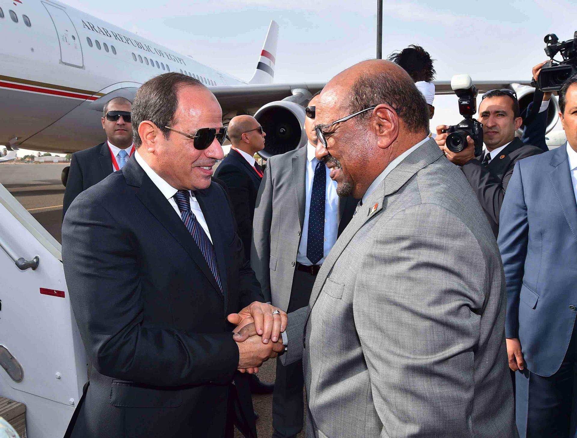 لقاء السيسي والبشير