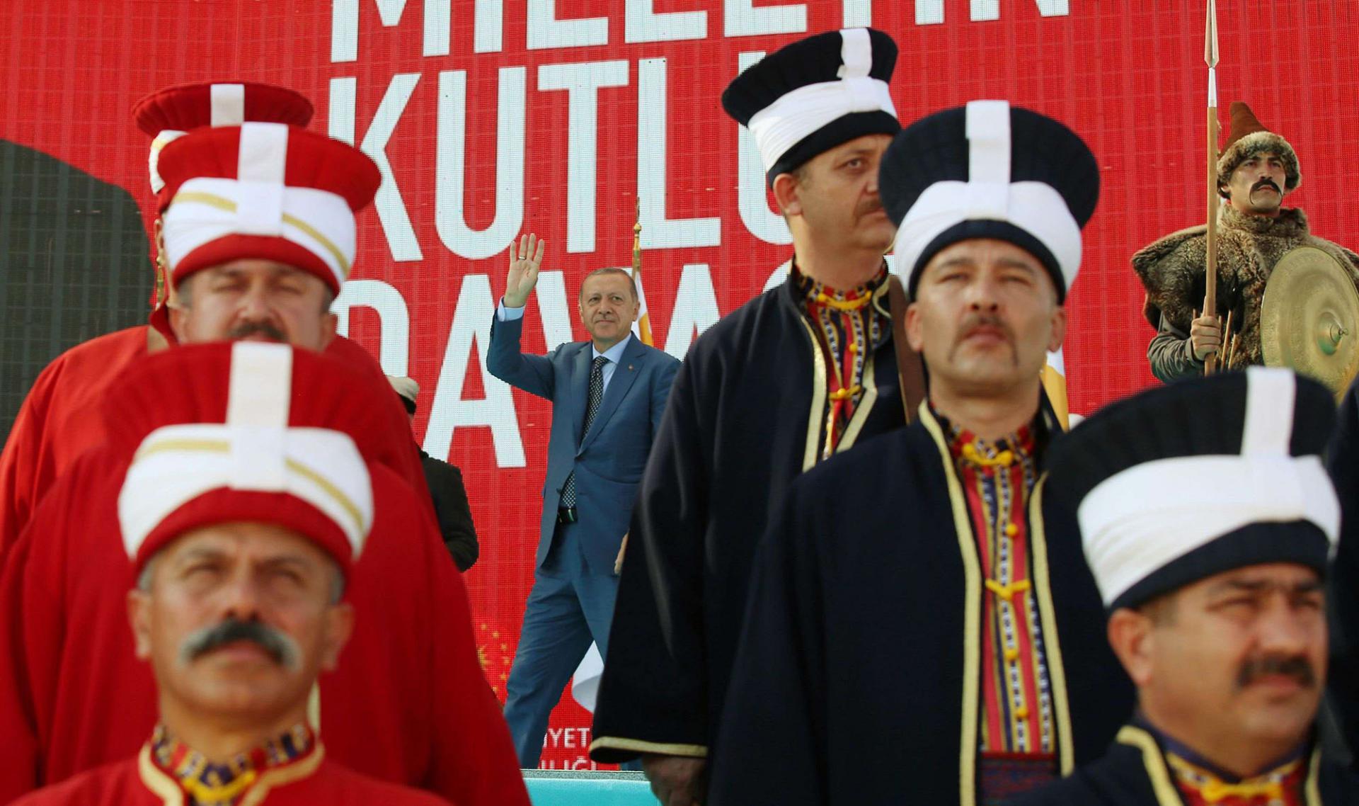 أزمة تركيا تضرب جذورها في التاريخ!