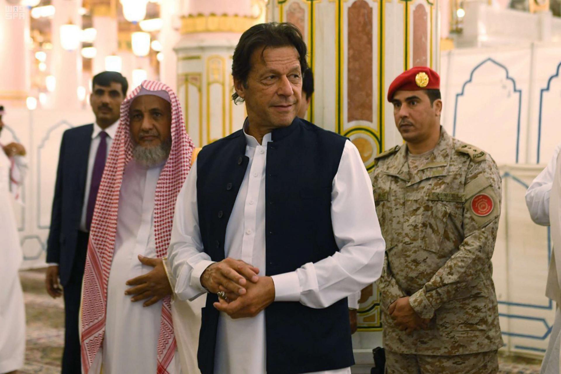 السعودية الوجهة الأولى لعمران خان