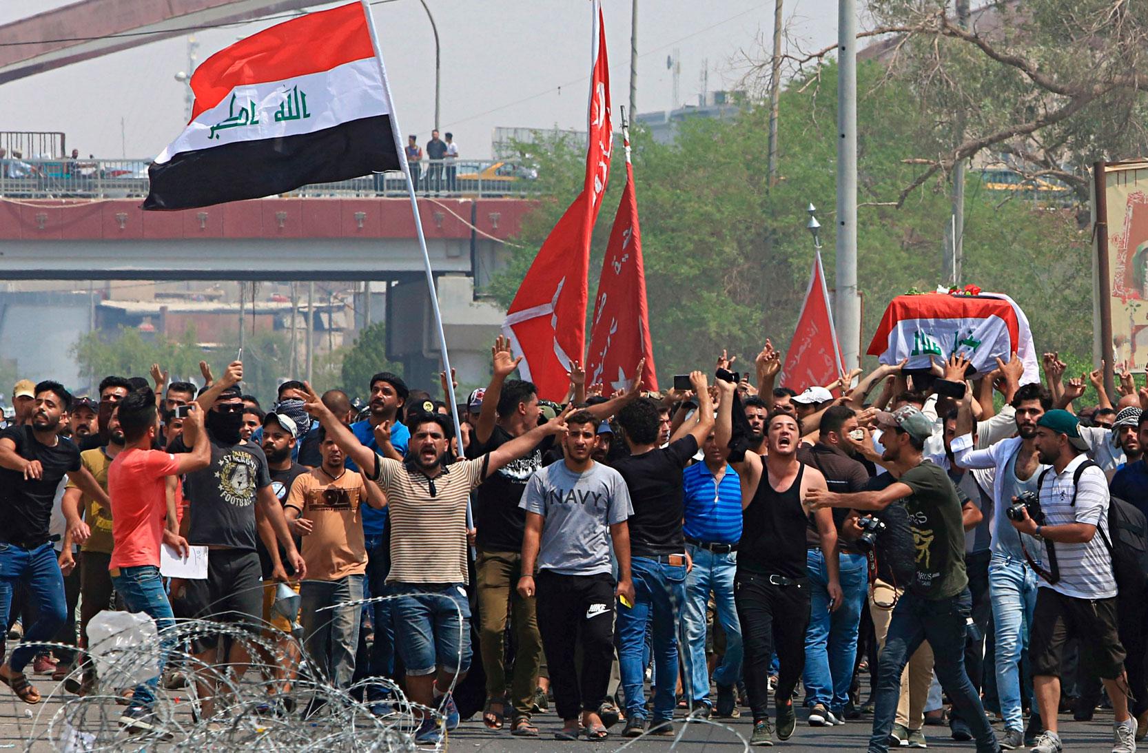 احتجاجات لا تهدأ في البصرة