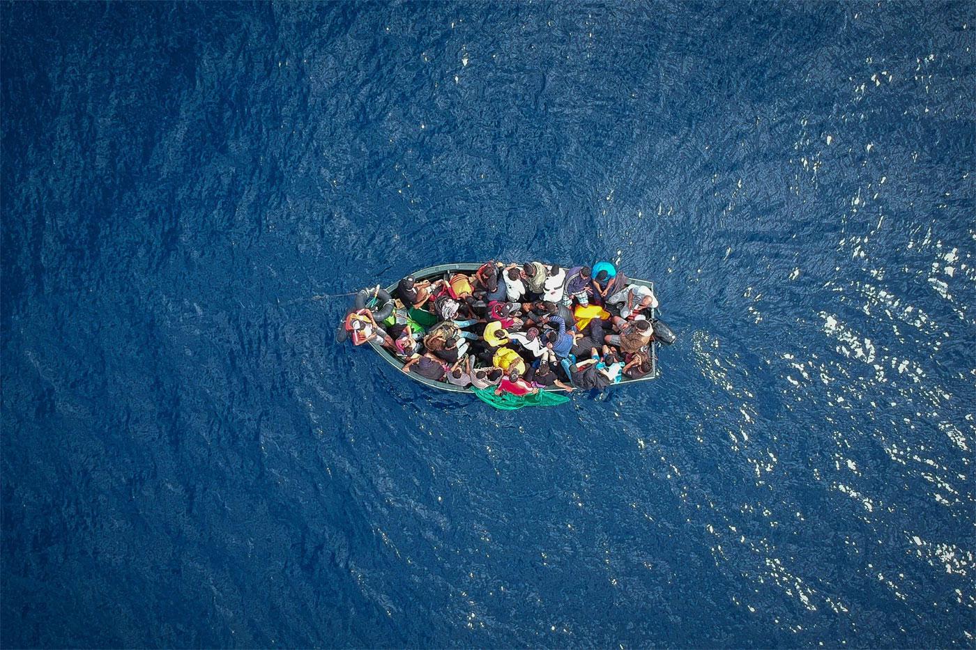 A boat carrying migrants stranded in the Strait of Gibraltar 