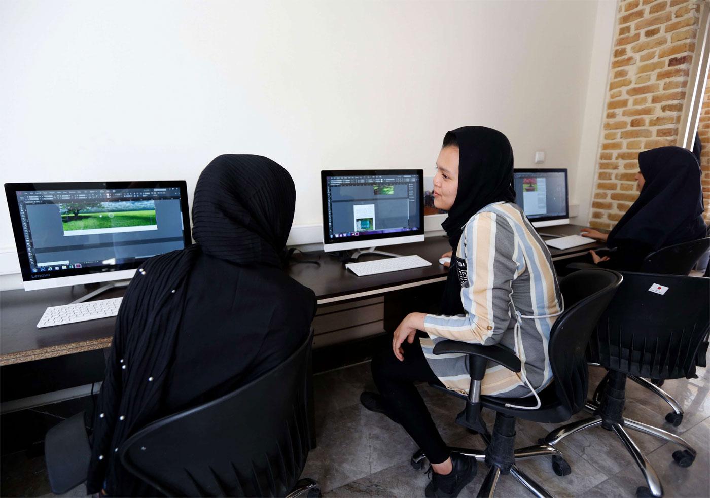 Students at the ILIA charity complex 