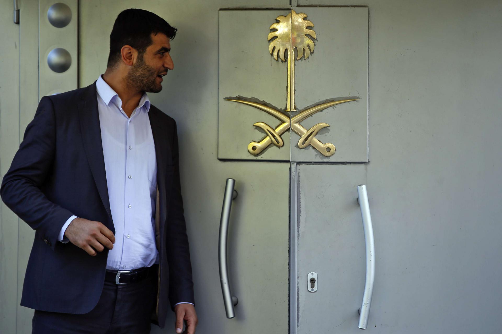 الرياض سمحت بتفتيش القنصلية ونفت صلتها بالقضية