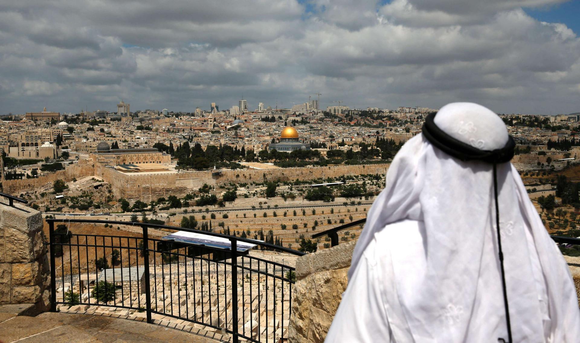 الخلافات جانبا في ظل الغموض المحيط  بمصير القدس