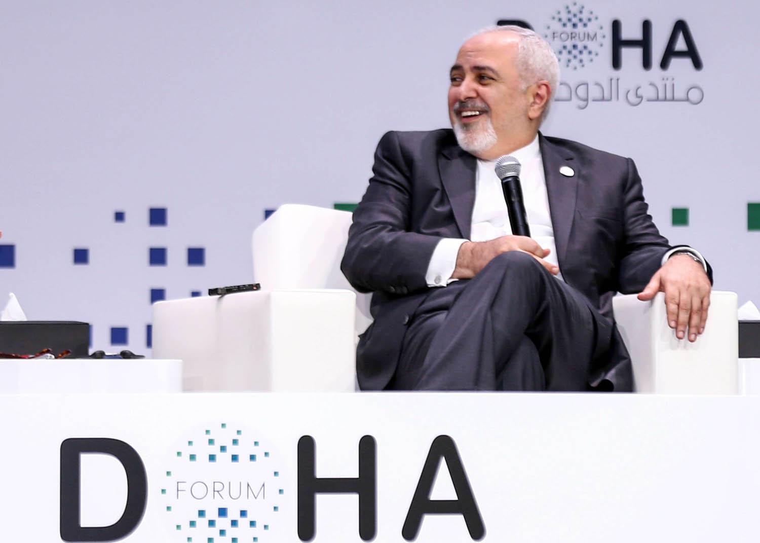 وزير الخارجية الإيراني محمد جواد ظريف يتحدث في ندوة الدوحة