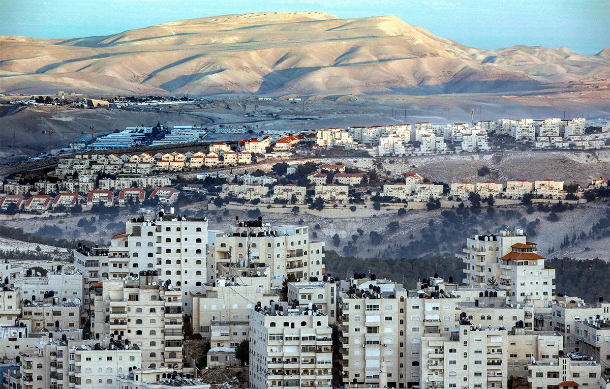 The expansion of illegal settlements continues 