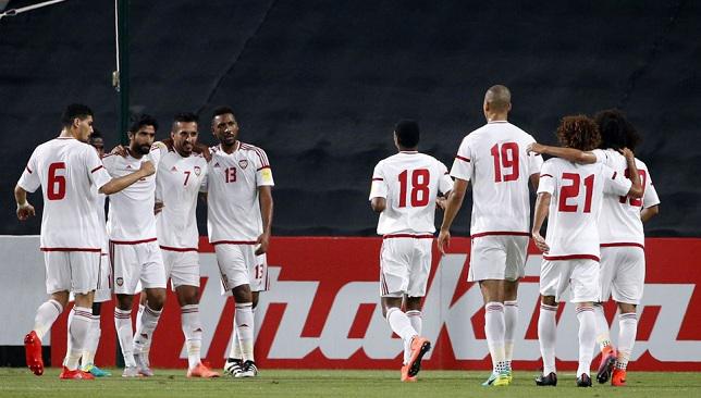 الإمارات لبلوغ النهائي