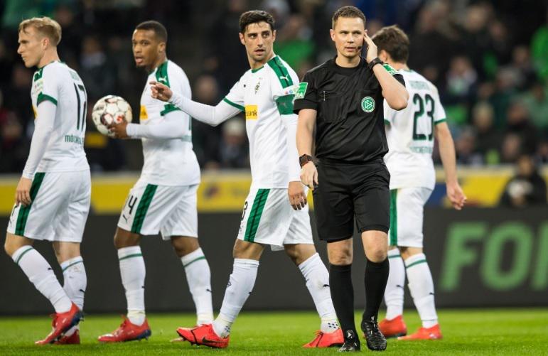 صورة من حساب بوروسيا مونشنغلادباخ الرسمي على تويتر