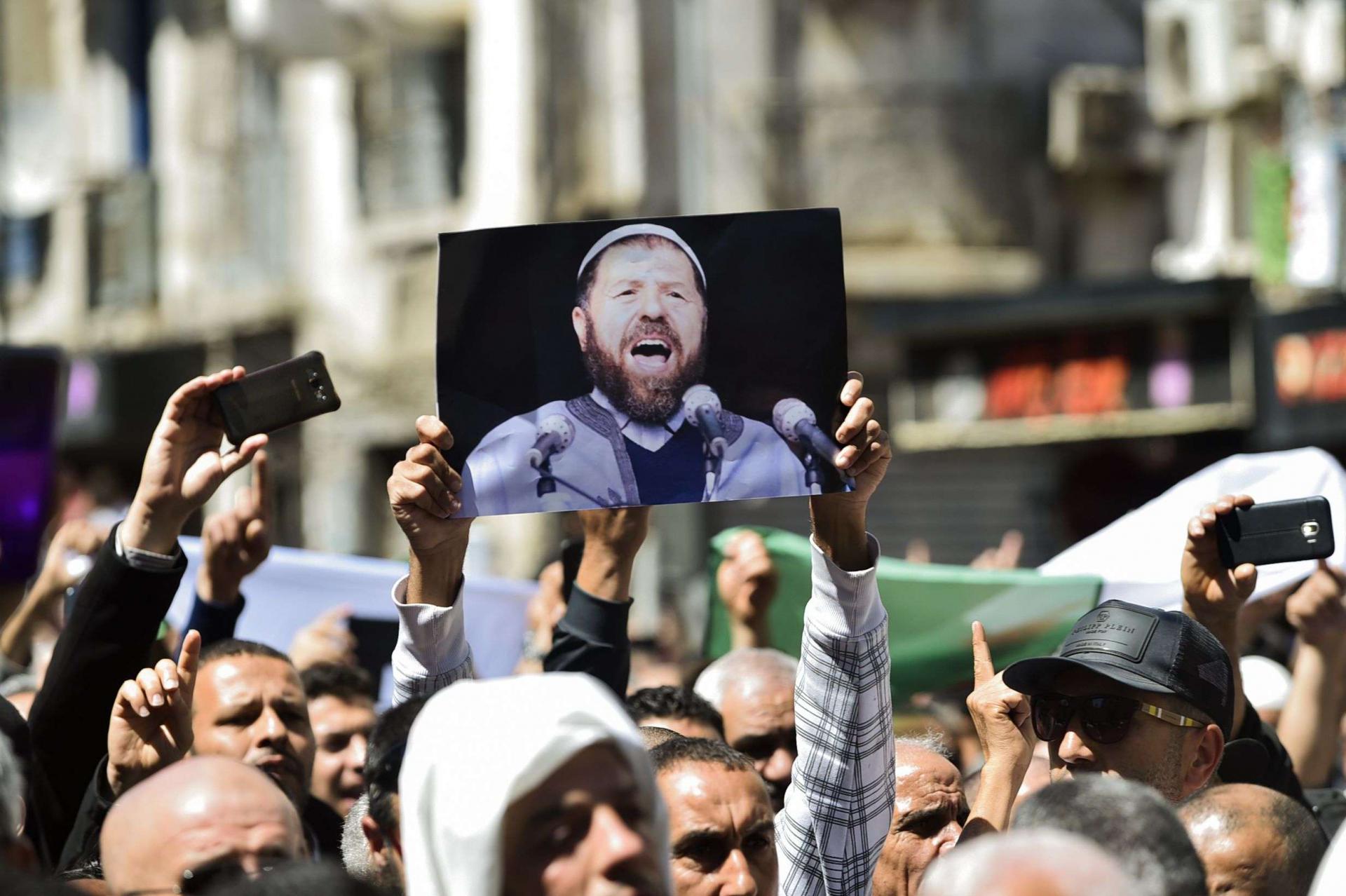 جبهة الإنقاذ: سيعيدنا الشعب يوما ما