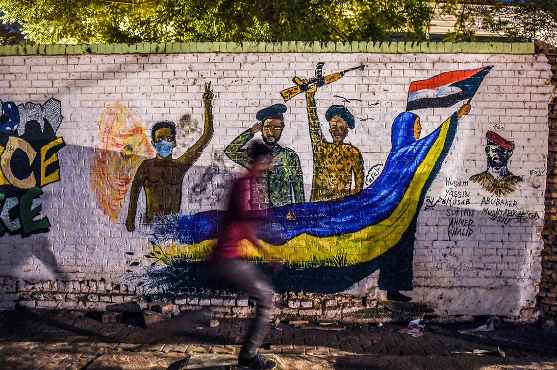 فترة مهمة من تاريخ السودان الحديث وثقها الشباب بالفن