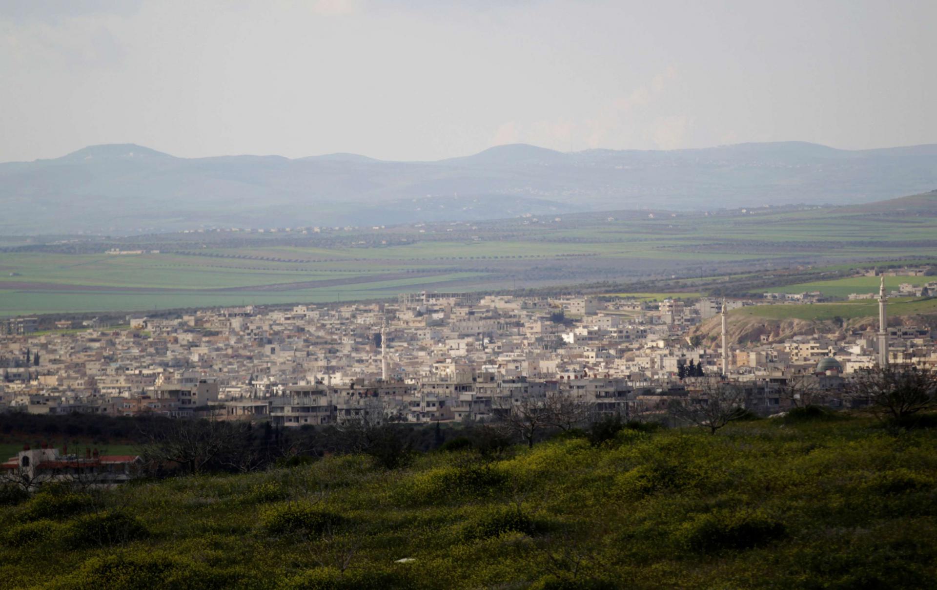 In the south of the stronghold, almost all residents of Khan Sheikhun have left the town
