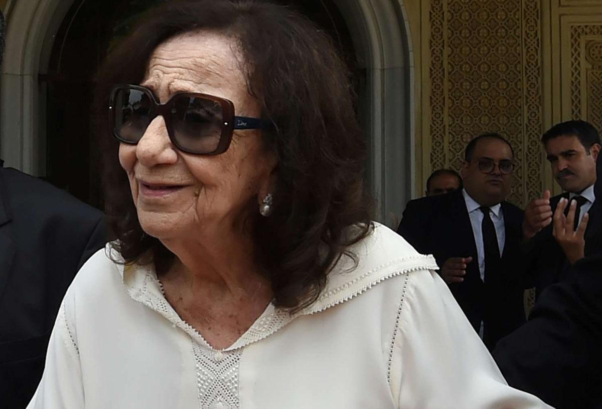 خمسون يوما بين الوفاتين