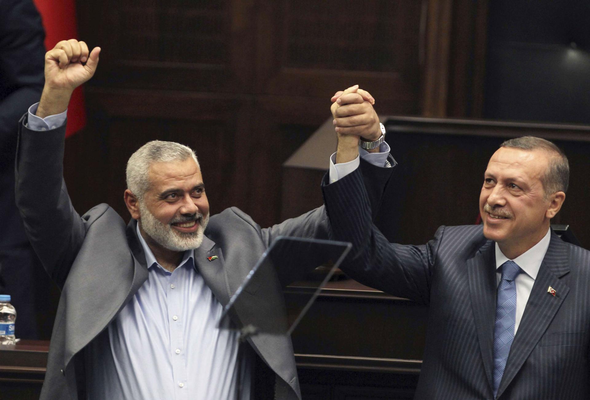 اسماعيل هنية مع الرئيس التركي رجب طيب أردوغان