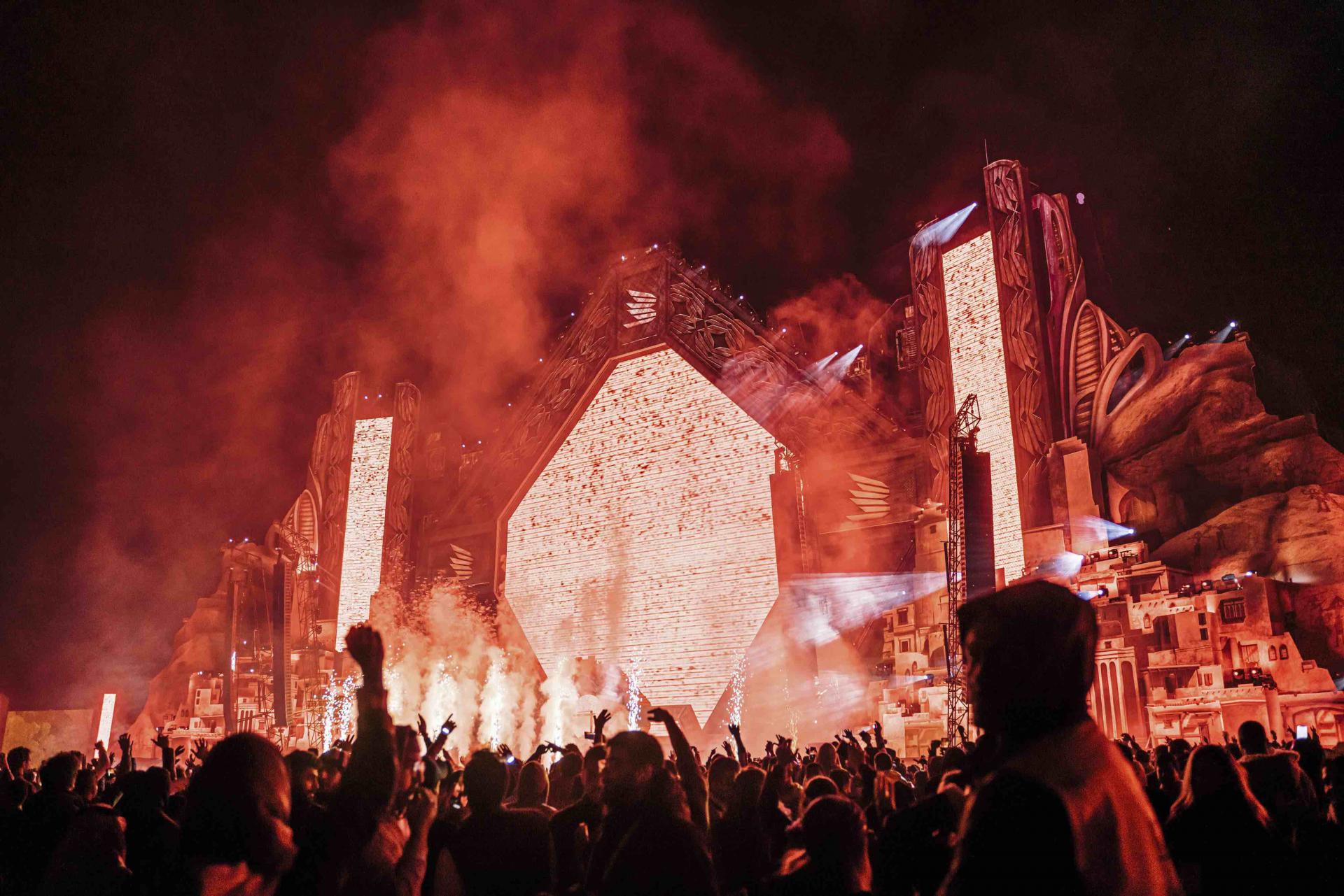 Promoting the extravaganza were a slew of skin-baring celebrities and Instagram "influencers", including Victoria's Secret Angel Elsa Hosk and British supermodel Jourdan Dunn