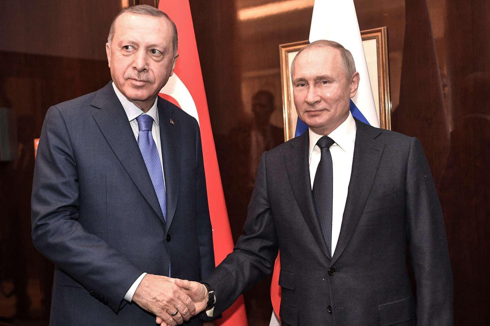 أردوغان يحدد موقفه من إدلب بناء على محادثته بوتين