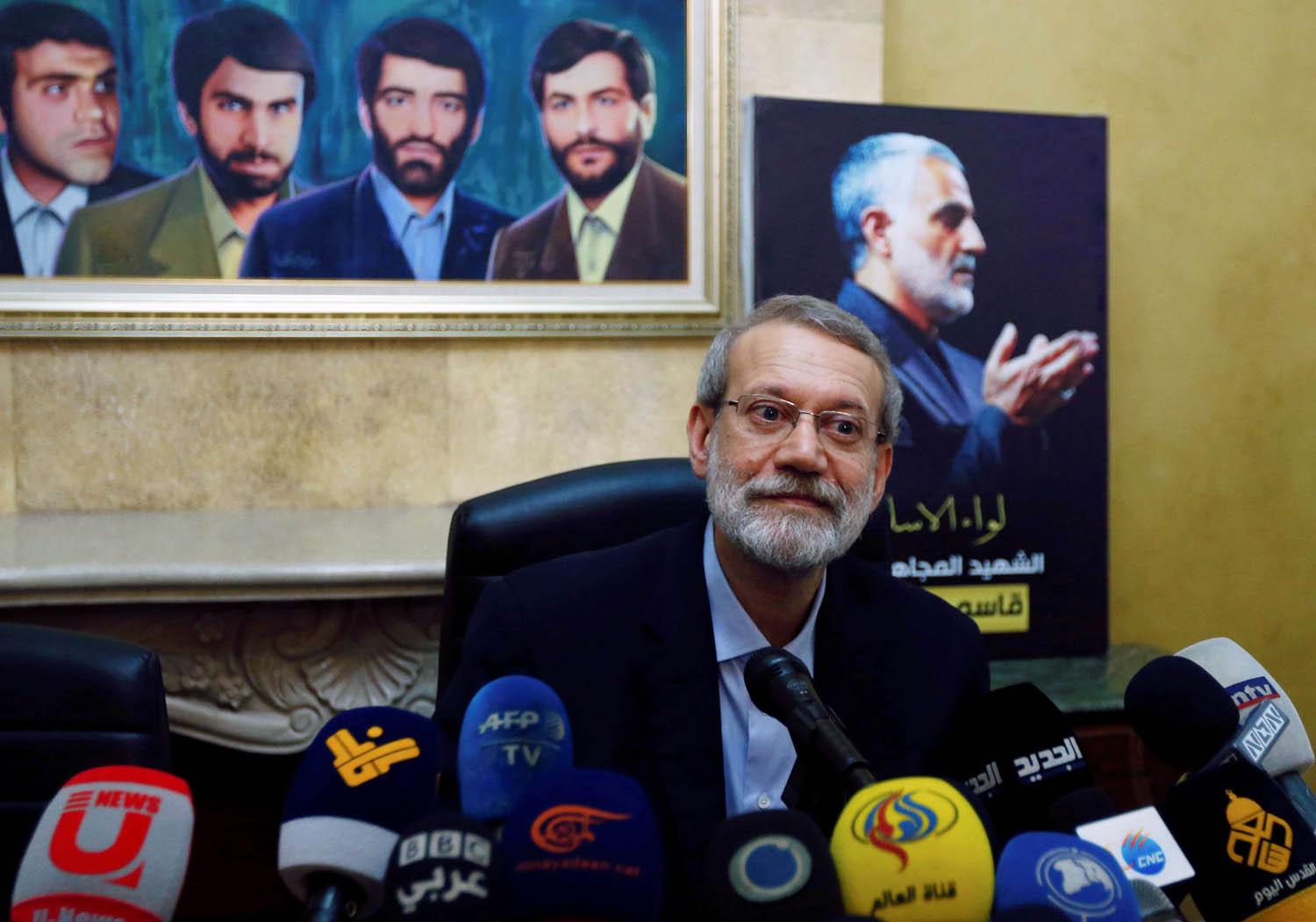 رئيس مجلس الشورى الايراني علي لاريجاني في مؤتمر صحفي في الضاحية الجنوبية في بيروت