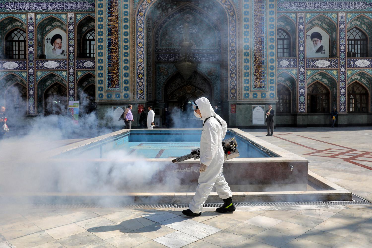 وضع يكاد يخرج عن السيطرة في إيران