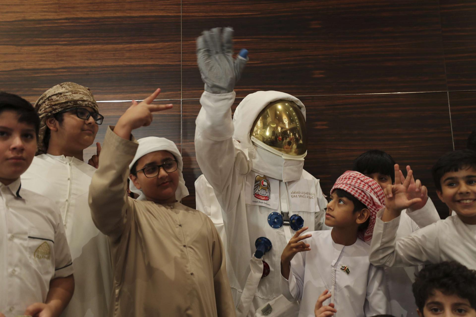 أطفال الامارات