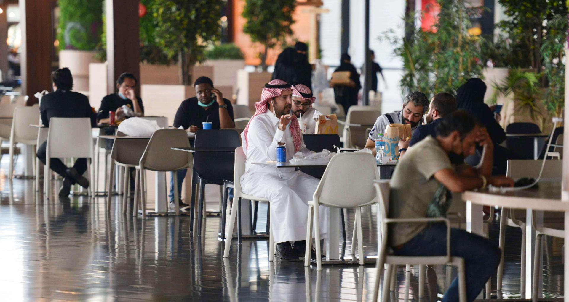 عودة حذرة للحياة الطبيعية في السعودية 
