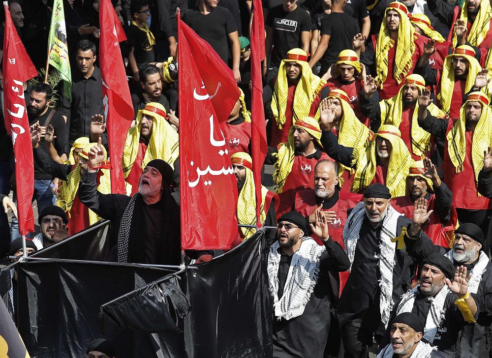 حزب الله يقف حاجزا أمام إخراج لبنان من أسوأ أزمة