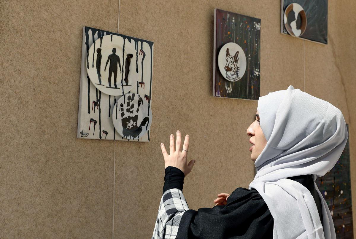 الفنانة اليمنية أحلام ناصر 