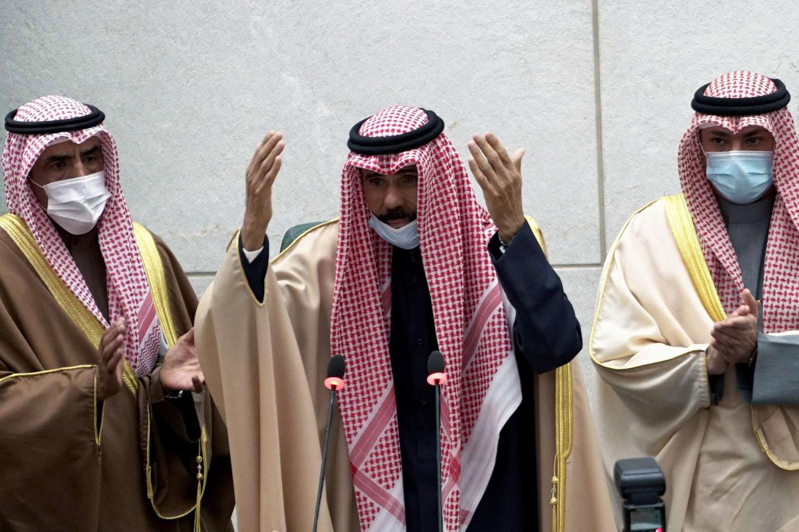 أول أزمة سياسية كبيرة في عهد الشيخ نواف الأحمد