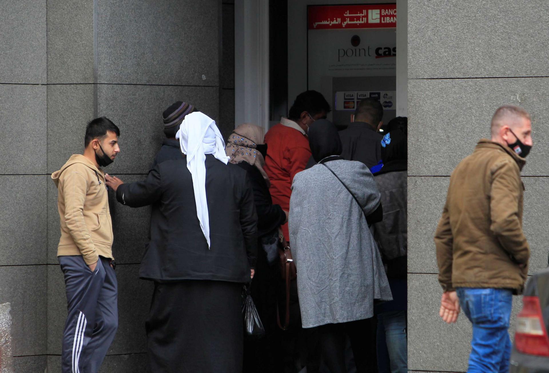 لا مؤشرات في الأفق على حل قريب للأزمة السياسية في لبنان