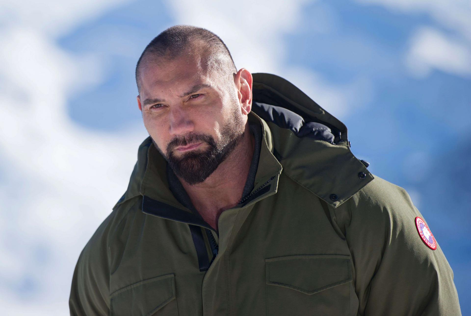 ديف باتيستا بطل فيلم 'جيش الموتى' 