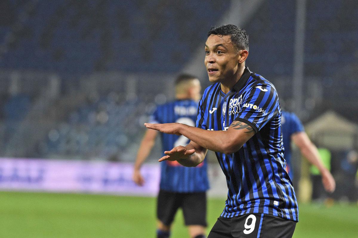 المهاجم الكولومبي 'لاعب استثنائي' يؤكد ثبات مستواه
