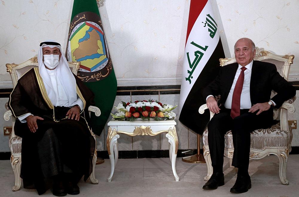 الأمين العام لمجلس التعاون الخليجي نايف الحجرف ووزير الخارجية العراقي فؤاد حسين