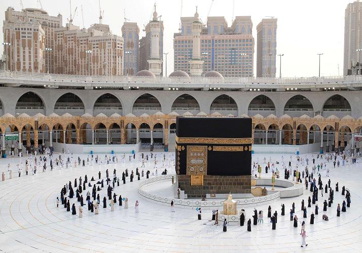 شركات وفنادق في المملكة تضررت بشدة بسبب تقليص قياسي لعدد الحجاج بسبب اجراءات مكافحة تفشي كورونا