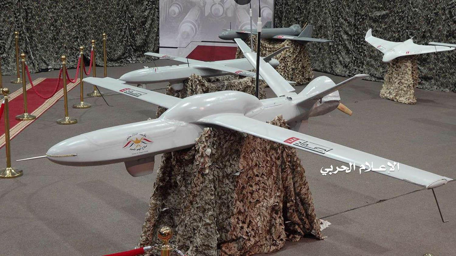 مسيرات في معرض عسكري للحوثيين في صنعاء