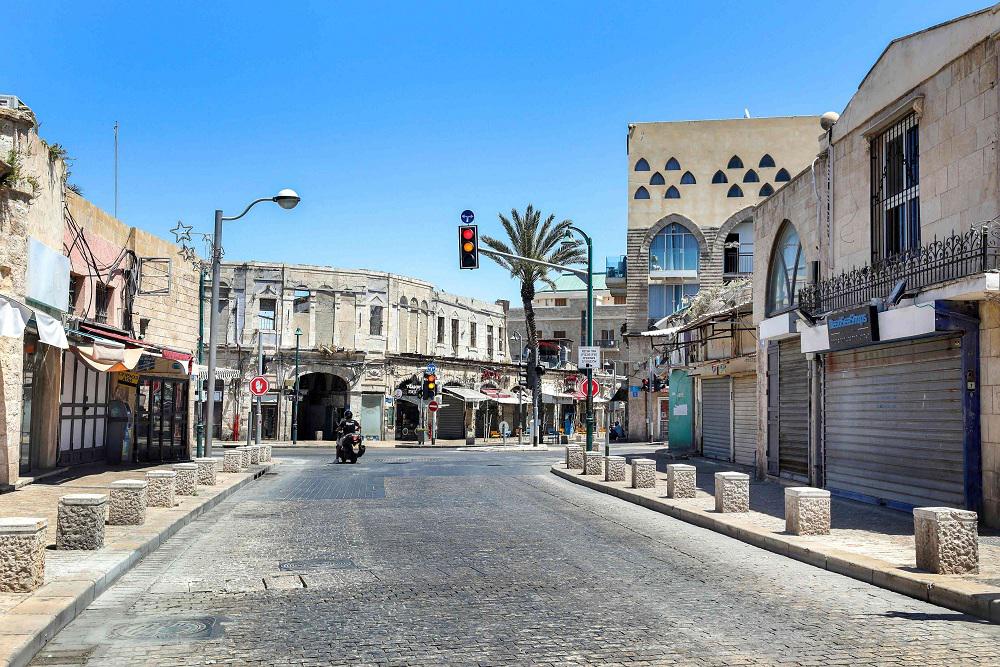 العرب يغلقون محلاتهم في حيفا وفي سوق وادي النسناس العريق 