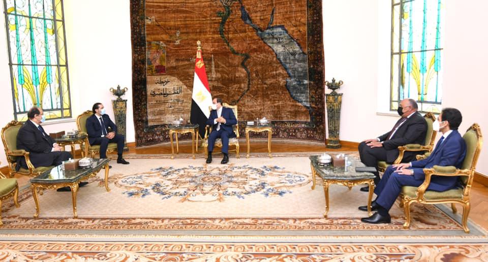 الرئيس المصري عبد الفتاح السيسي ورئيس وزراء لبنان المكلف سعد الحريري