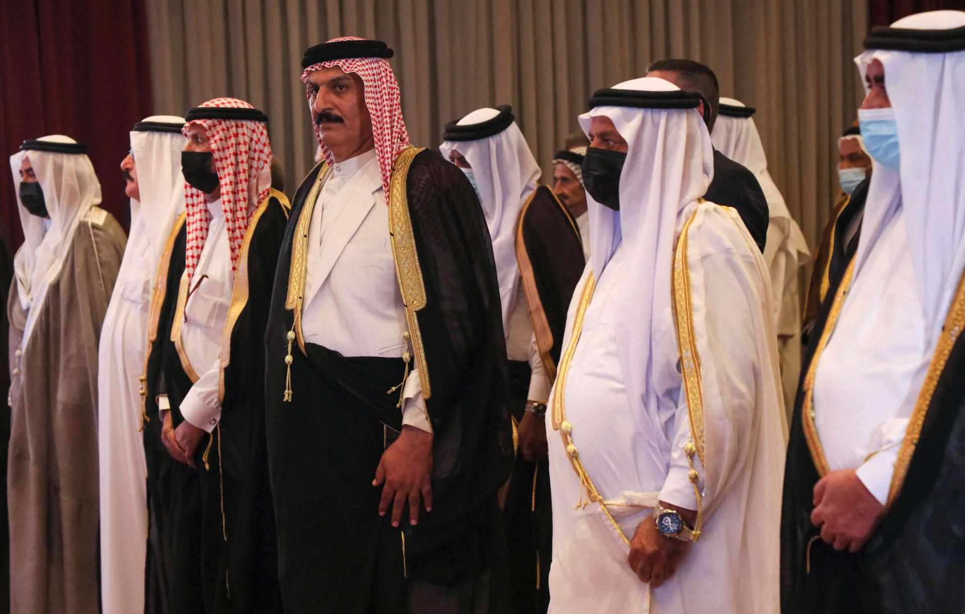 شيوخ عشائر سنية وشيعية يقفون مع "السلام والاسترداد"