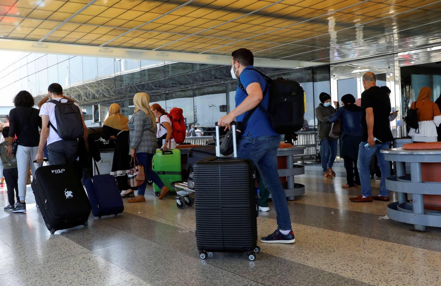 مضطرون لبدء حياة جديدة في مكان جديد