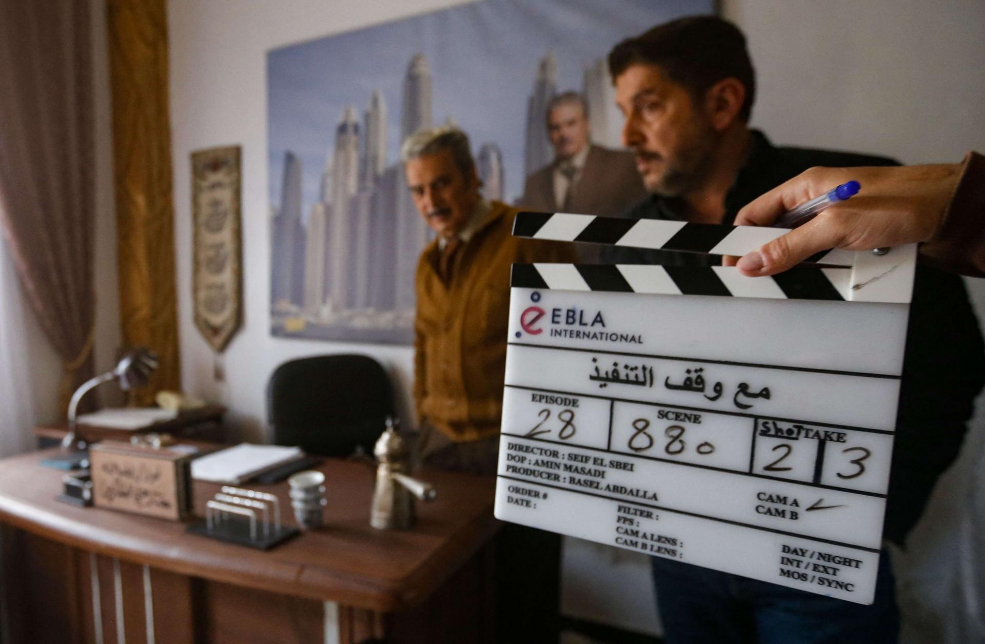 'مع وقف التنفيذ'