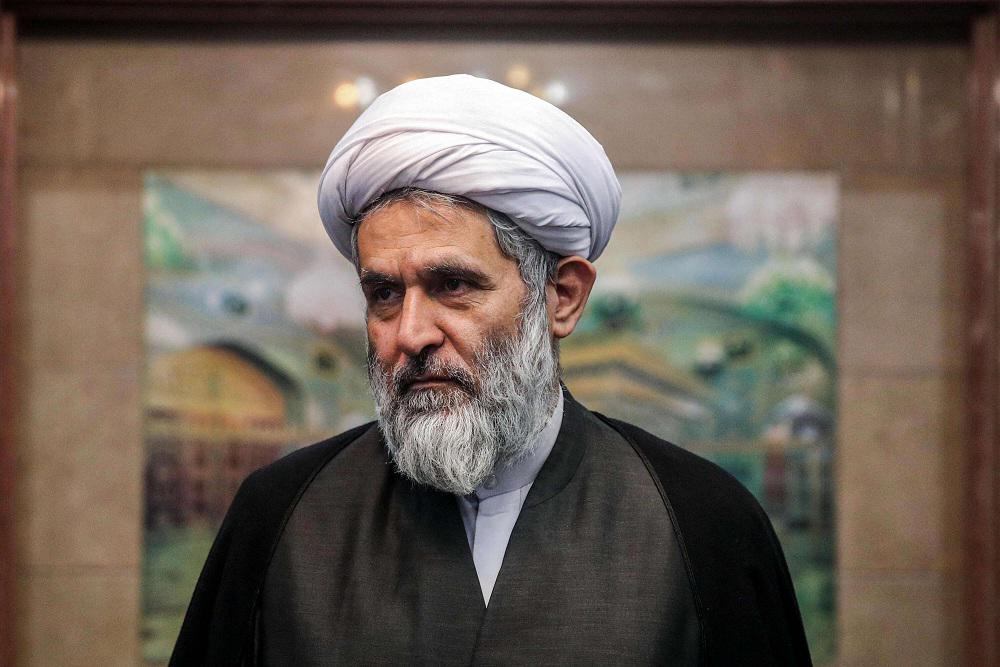  الثوري الايراني ينهي مهام حسين طائب رجل المهمات الصعبة بعد 12 عاما على راس الاستخبارات