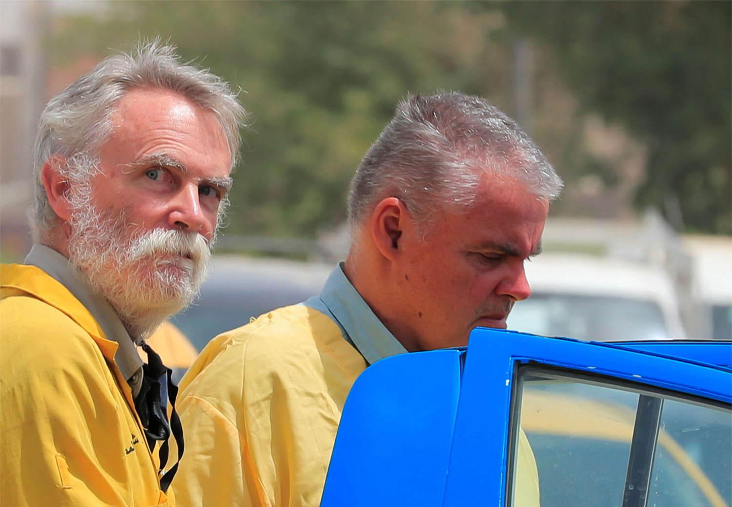 Retired geologist Jim Fitton (L)