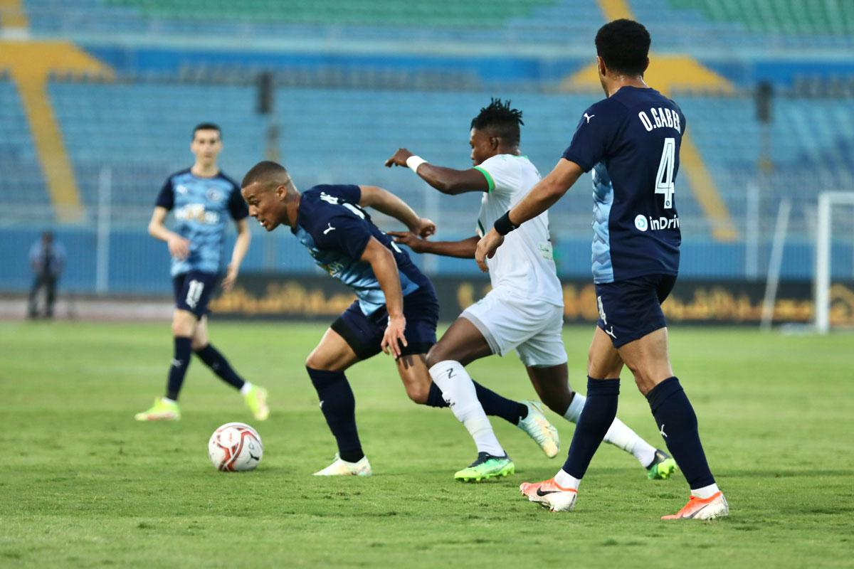 فريق بيراميدز يطارد الزمالك بفاق نقطة واحدة من حسابه على تويتر