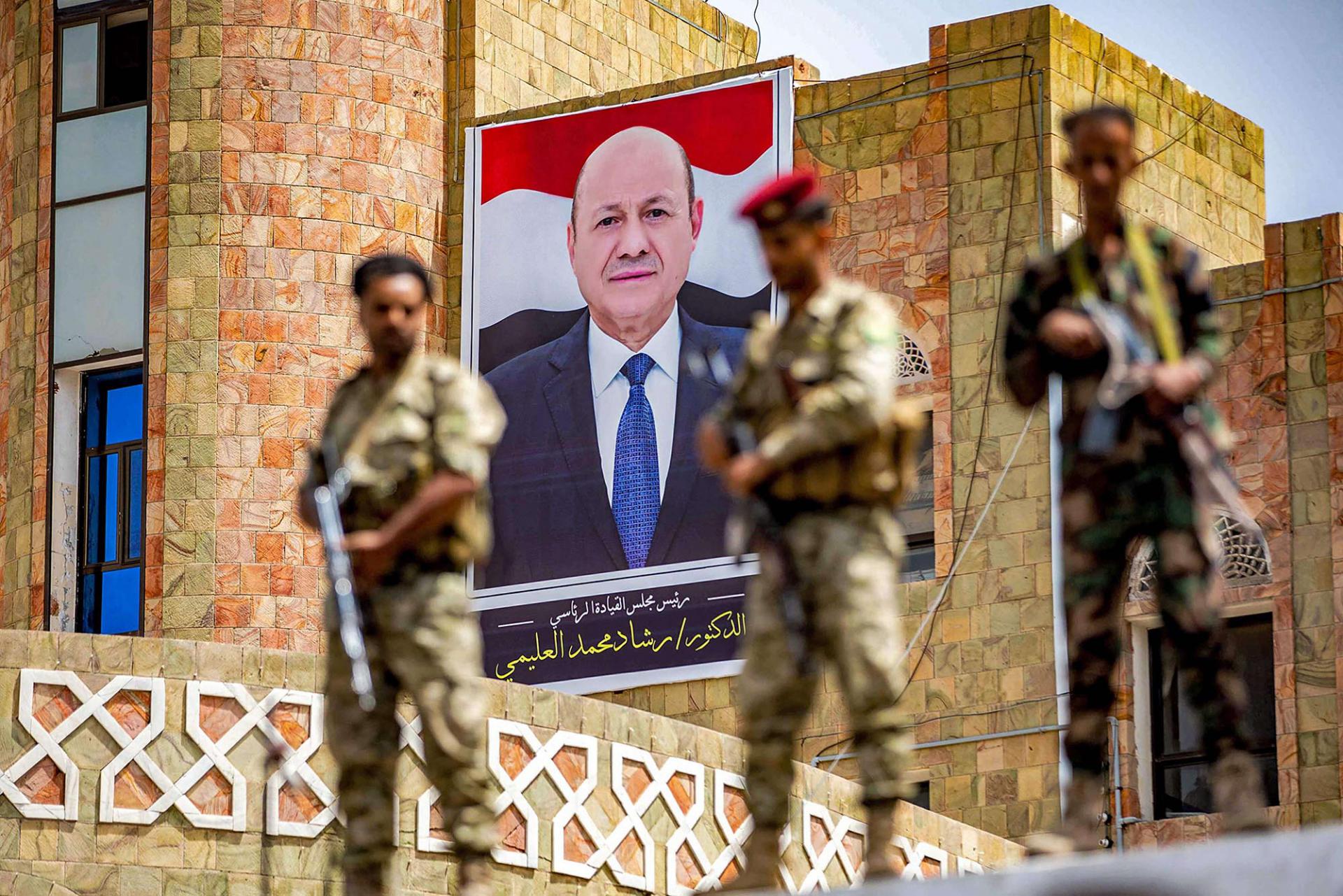 رشاد العليمي يجري اول تعديل على حكومة معين عبدالملك 