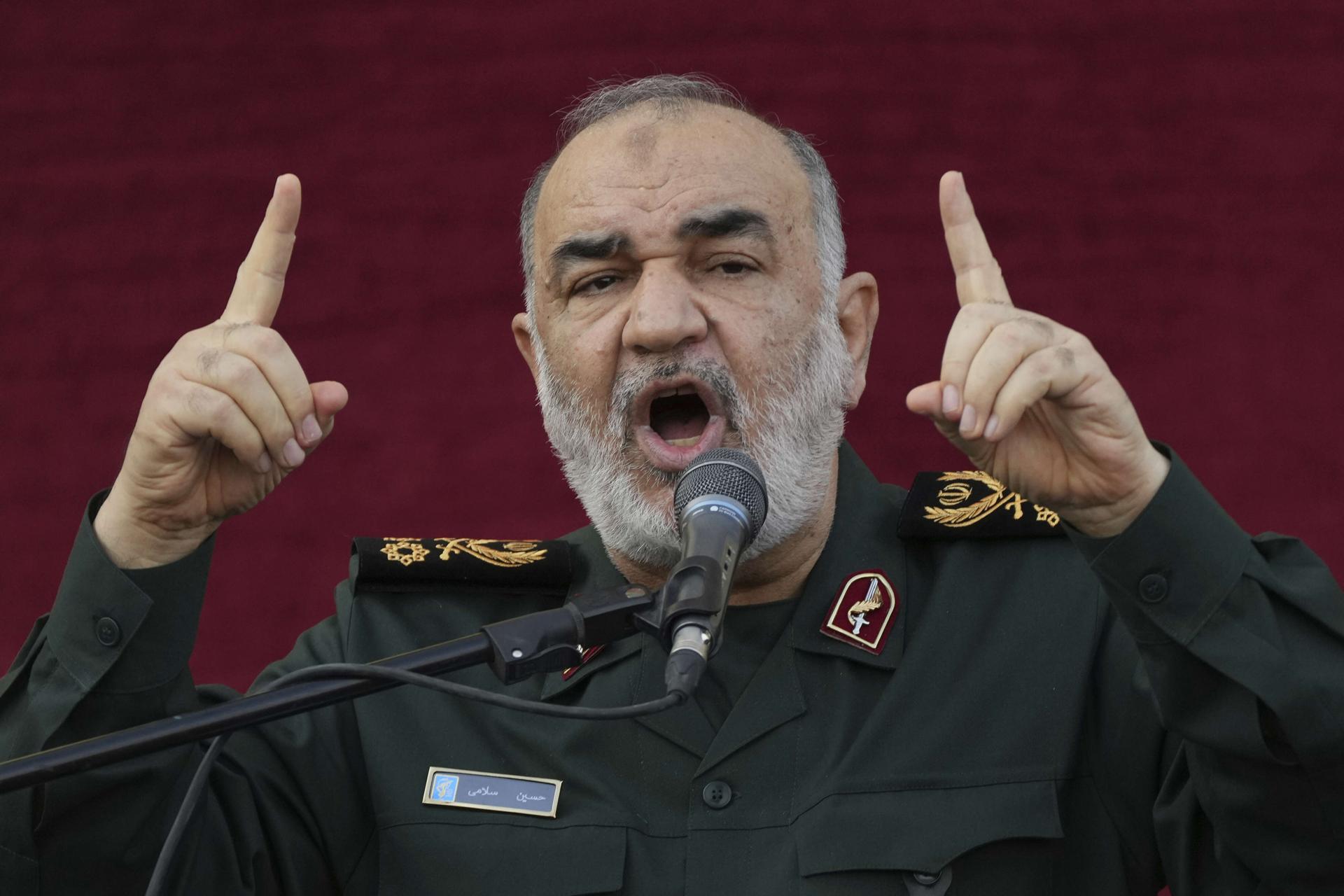 قائد الثوري الإيراني يعتبر أن نقطة ضعف إسرائيل في المعركة البرية