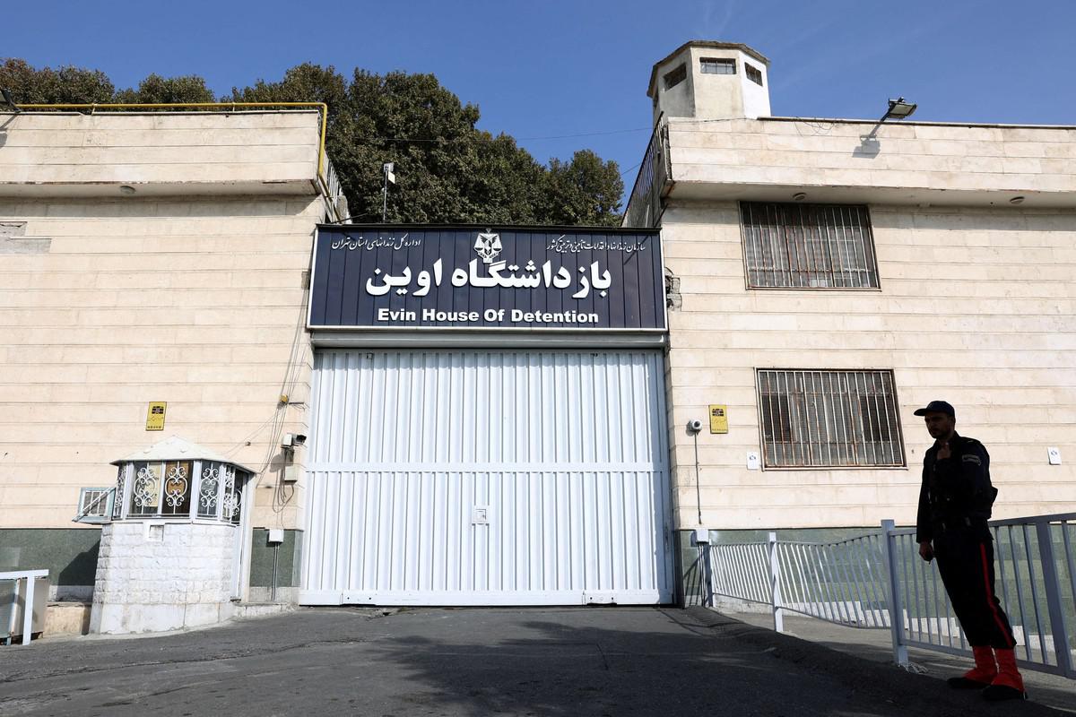 الولايات المتحدة تؤكد التزامها بضمان الإفراج عن الأميركيين المحتجزين في إيران