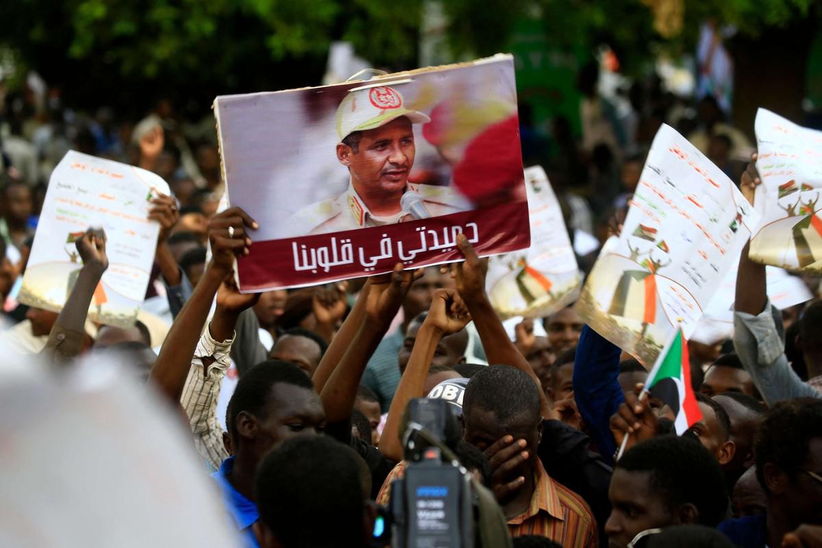 محاولات لضرب صورة حميدتي بعد الانتصارات الاخيرة