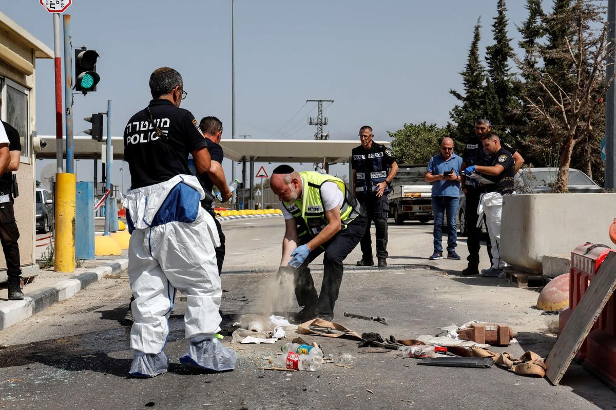هجمات متبادلة بين اسرائيل والفصائل الفلسطينية