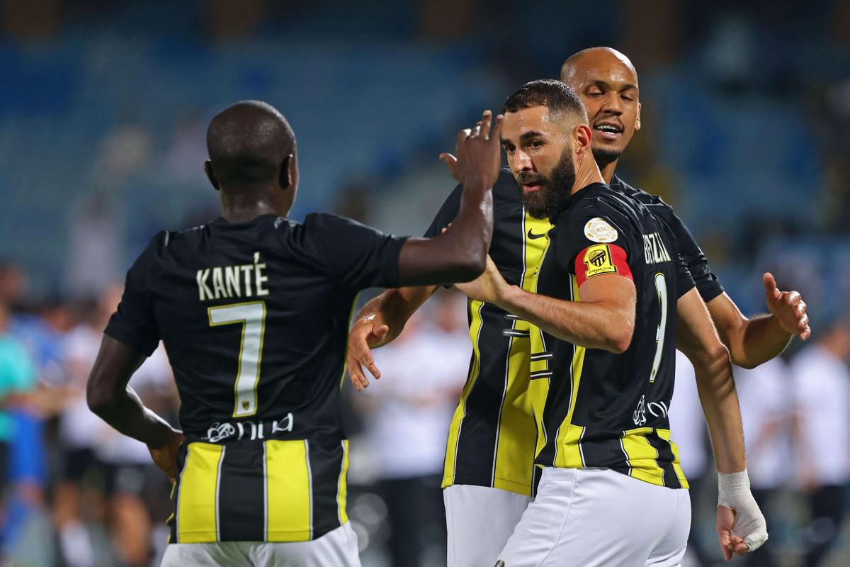 الاتحاد يمنّي نفسه بتعافي بنزيمة
