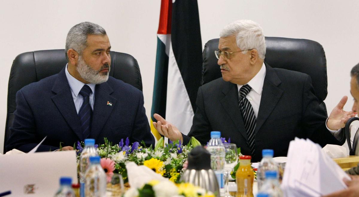 محمود عباس بين ضغوطات الداخل والخارج